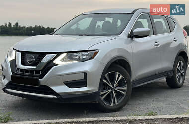 Внедорожник / Кроссовер Nissan Rogue 2016 в Днепре
