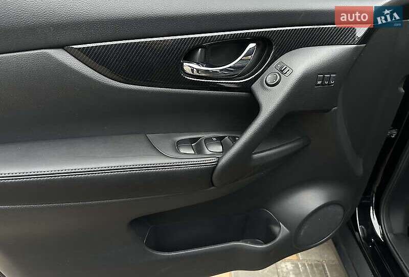 Внедорожник / Кроссовер Nissan Rogue 2018 в Ивано-Франковске