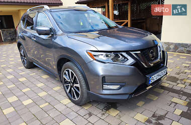 Внедорожник / Кроссовер Nissan Rogue 2018 в Жидачове