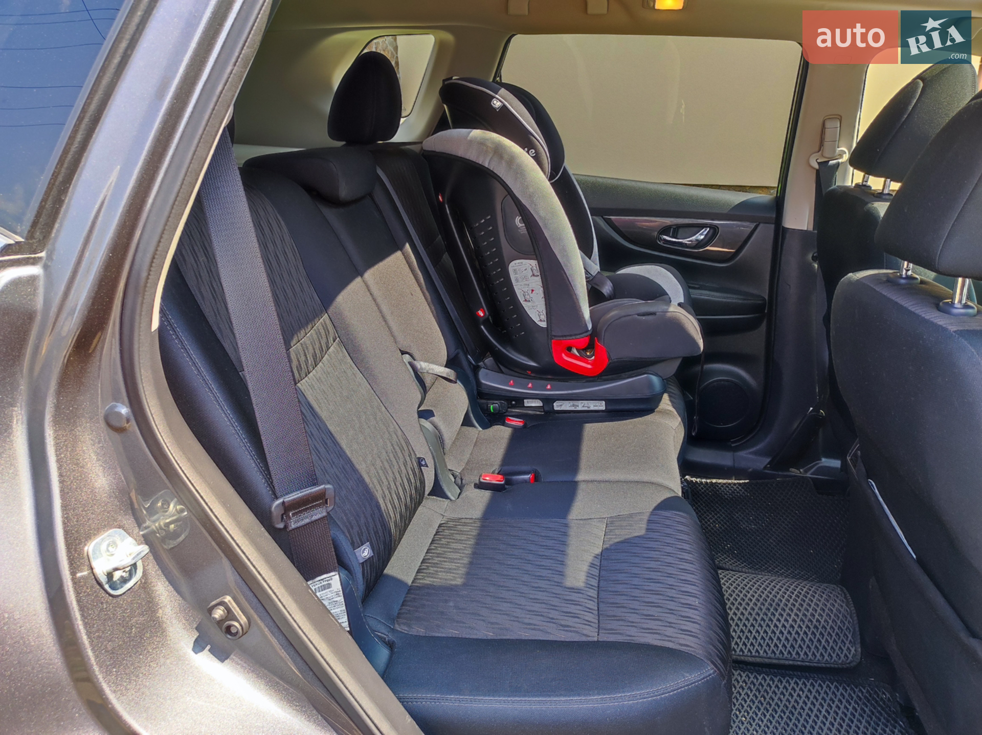 2018 Nissan Rogue - мініатюра 28