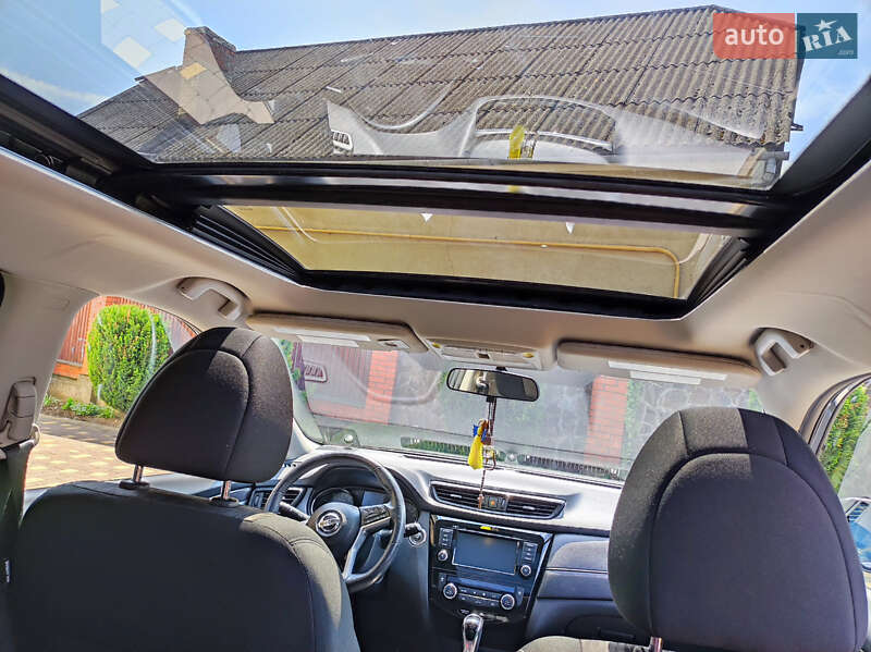 Внедорожник / Кроссовер Nissan Rogue 2018 в Жидачове