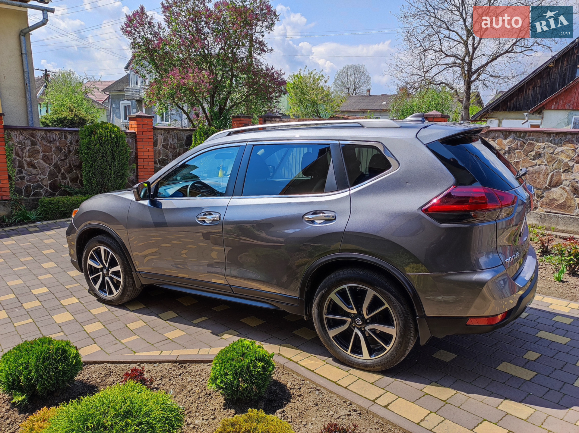 2018 Nissan Rogue - мініатюра 2