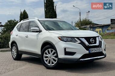 Внедорожник / Кроссовер Nissan Rogue 2016 в Сумах
