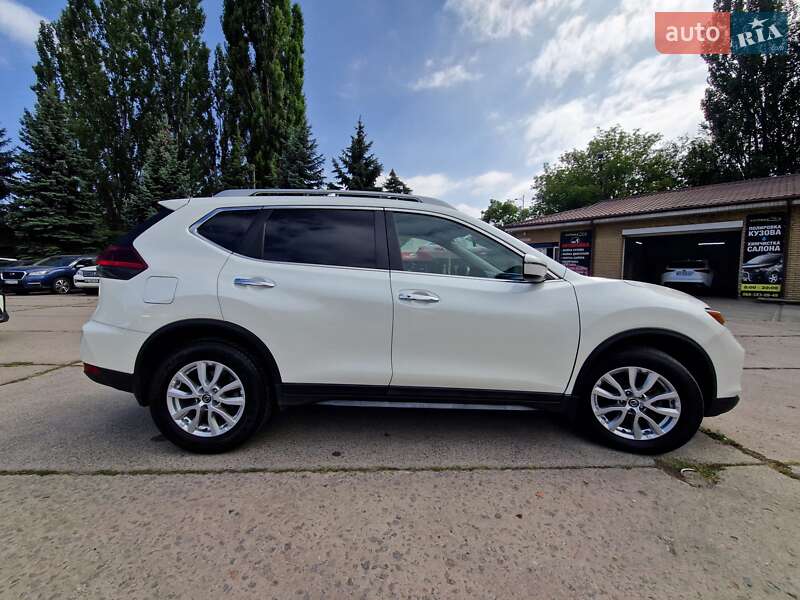 Позашляховик / Кросовер Nissan Rogue 2018 в Дніпрі