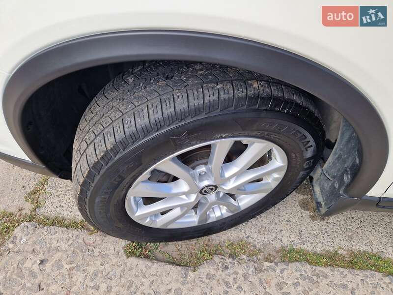 Позашляховик / Кросовер Nissan Rogue 2018 в Дніпрі