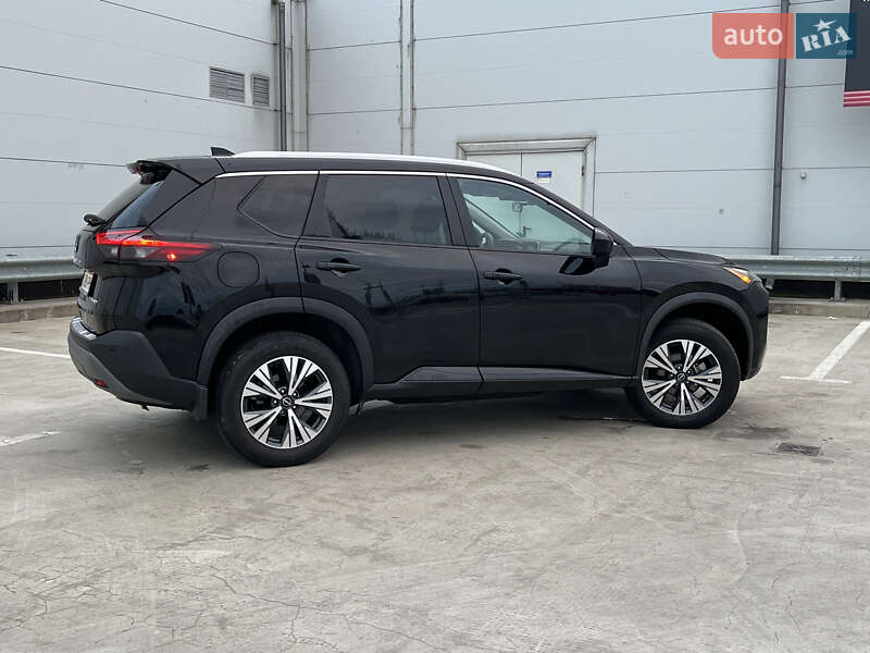 Позашляховик / Кросовер Nissan Rogue 2023 в Києві