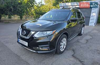 Внедорожник / Кроссовер Nissan Rogue 2017 в Одессе