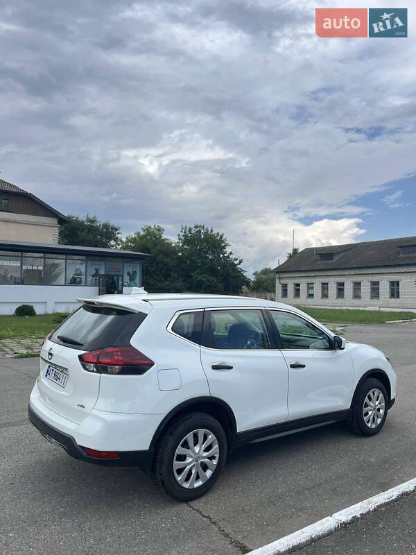 Внедорожник / Кроссовер Nissan Rogue 2018 в Галиче