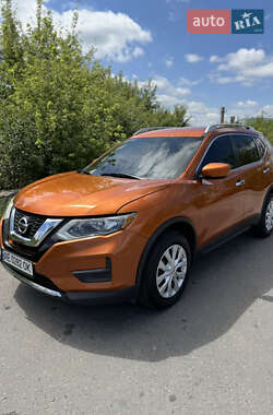 Позашляховик / Кросовер Nissan Rogue 2016 в Павлограді