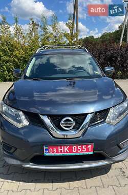 Позашляховик / Кросовер Nissan Rogue 2016 в Львові