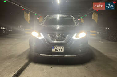 Внедорожник / Кроссовер Nissan Rogue 2017 в Киеве