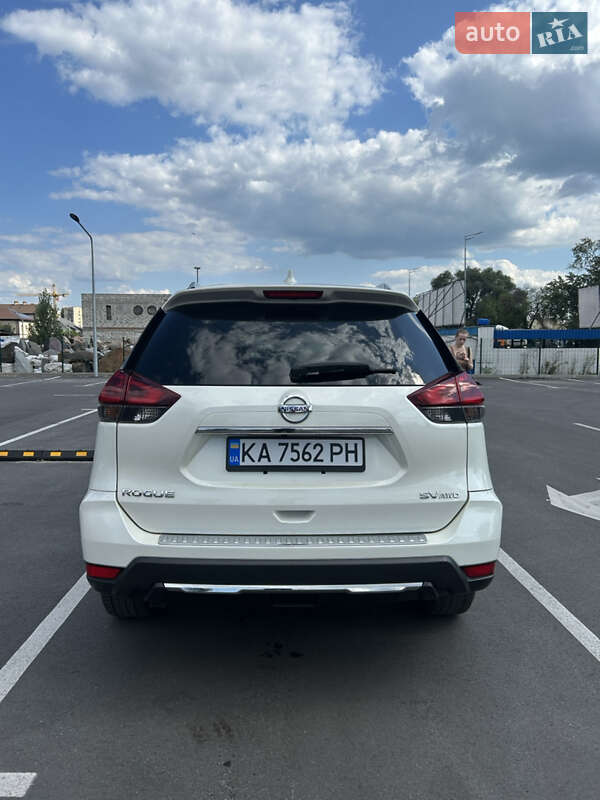 Внедорожник / Кроссовер Nissan Rogue 2018 в Киеве
