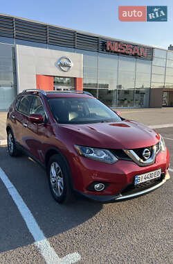 Внедорожник / Кроссовер Nissan Rogue 2015 в 