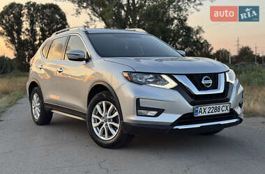 Внедорожник / Кроссовер Nissan Rogue 2016 в Днепре