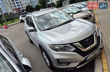 Позашляховик / Кросовер Nissan Rogue 2018 в Києві