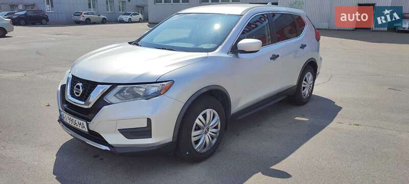 Внедорожник / Кроссовер Nissan Rogue 2016 в Киеве