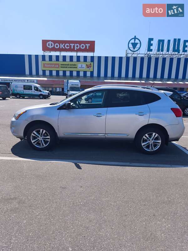 Внедорожник / Кроссовер Nissan Rogue 2015 в Черкассах