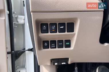Внедорожник / Кроссовер Nissan Rogue 2017 в 