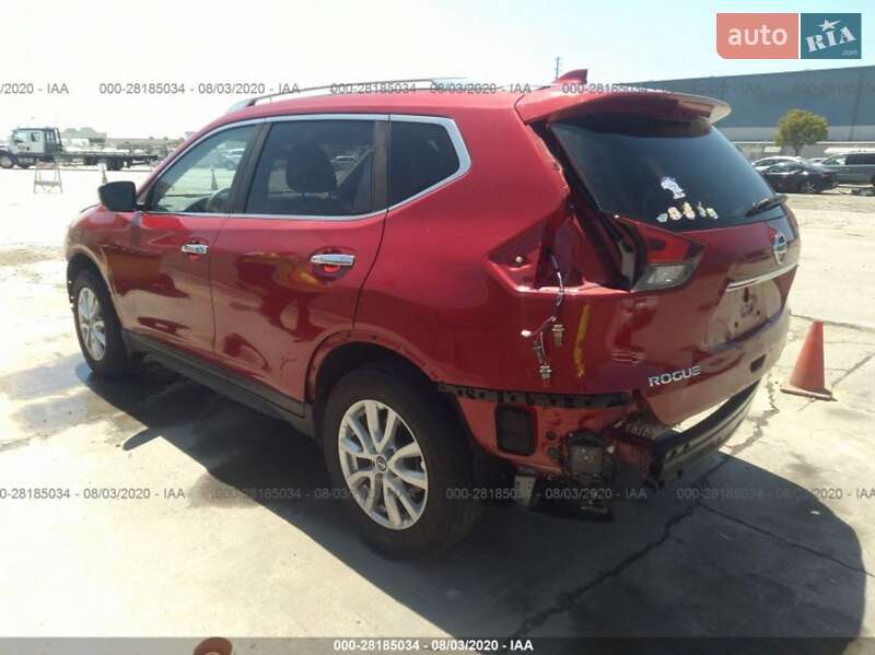 Внедорожник / Кроссовер Nissan Rogue 2017 в Харькове