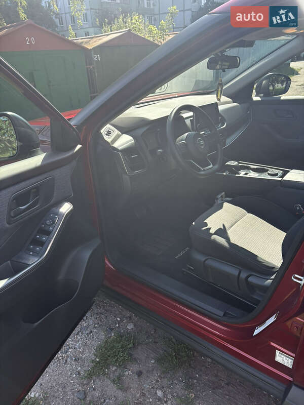 Внедорожник / Кроссовер Nissan Rogue 2021 в Полтаве