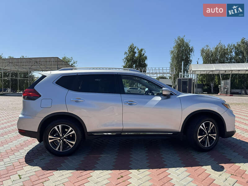 Внедорожник / Кроссовер Nissan Rogue 2017 в Белой Церкви