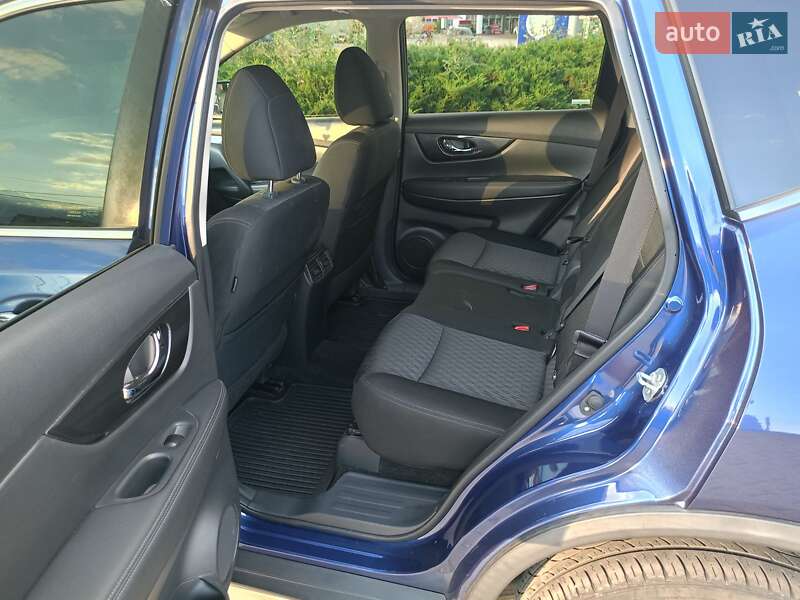 Внедорожник / Кроссовер Nissan Rogue 2017 в Сумах фото 13 Внедорожник / Кроссовер Nissan Rogue 2017 в Сумах