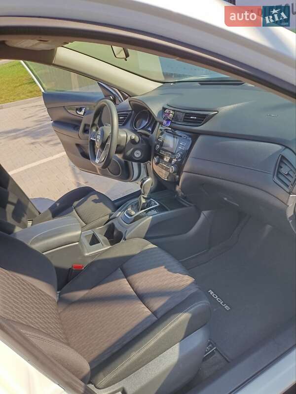 Внедорожник / Кроссовер Nissan Rogue 2016 в Тернополе фото 12 Внедорожник / Кроссовер Nissan Rogue 2016 в Тернополе