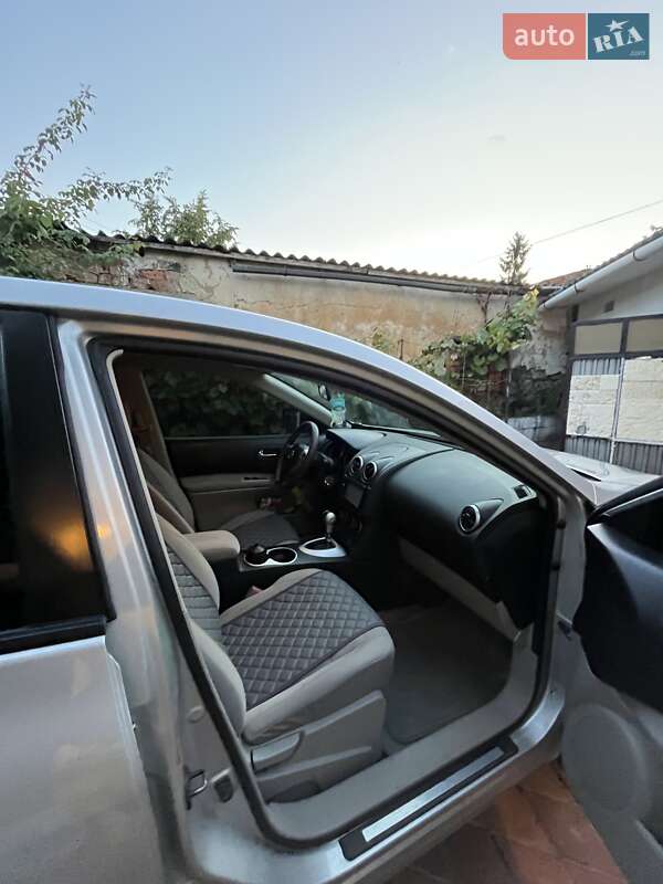 Внедорожник / Кроссовер Nissan Rogue 2007 в Новоселице