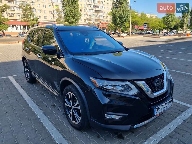 Позашляховик / Кросовер Nissan Rogue 2017 в Одесі