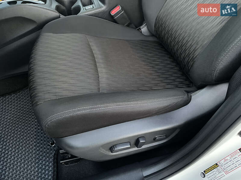 Внедорожник / Кроссовер Nissan Rogue 2018 в Киеве