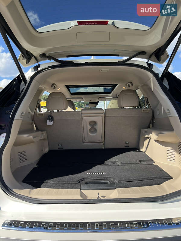 Позашляховик / Кросовер Nissan Rogue 2018 в Броварах