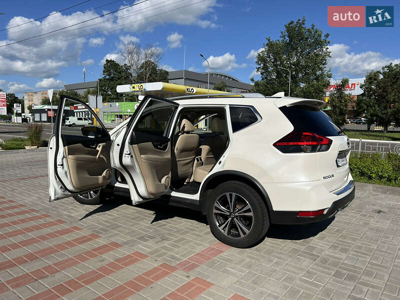 Позашляховик / Кросовер Nissan Rogue 2018 в Броварах