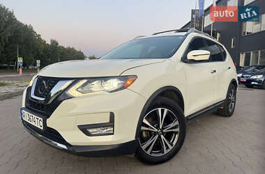 Внедорожник / Кроссовер Nissan Rogue 2017 в Белой Церкви