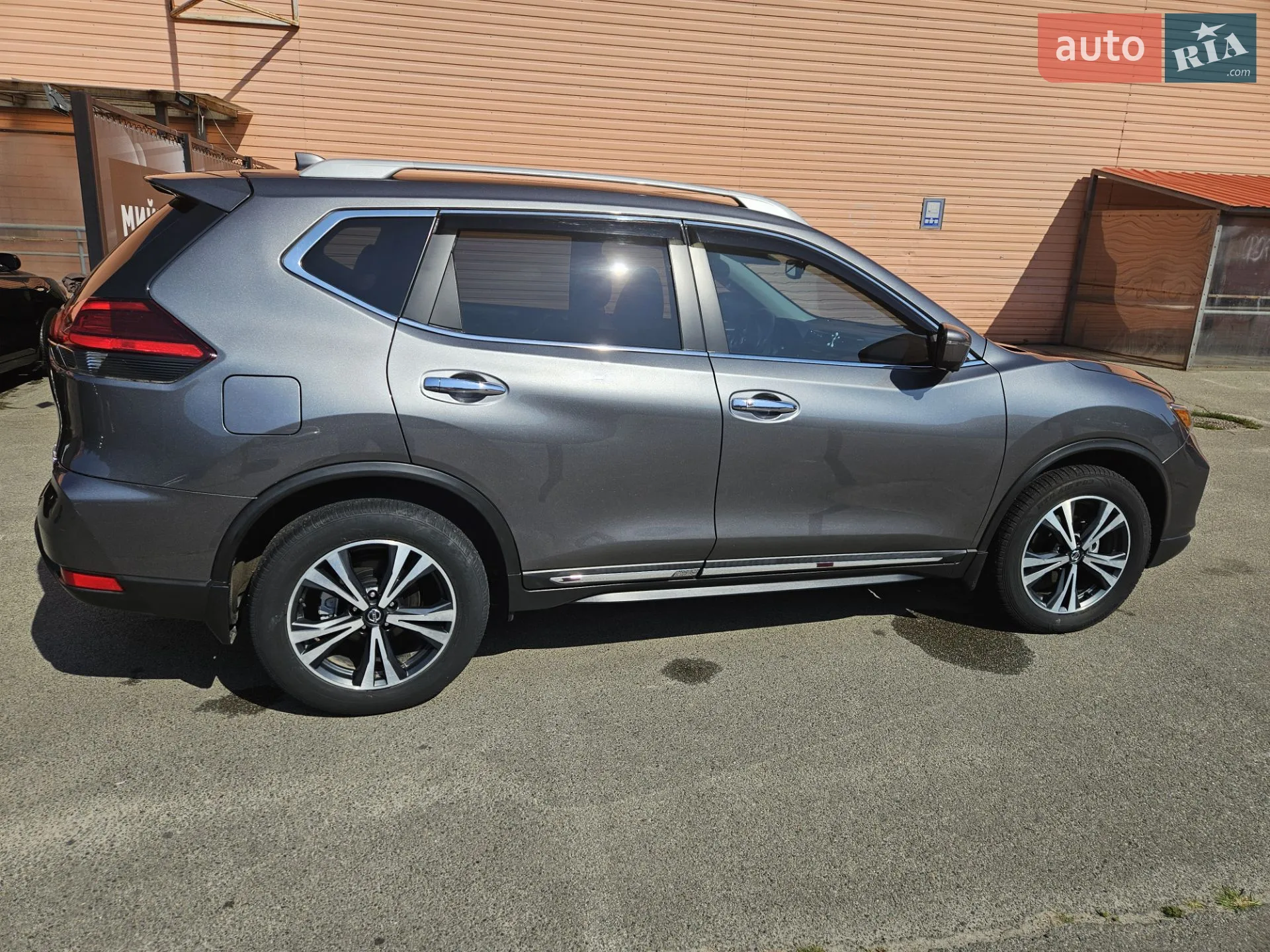 2017 Nissan Rogue - мініатюра 3