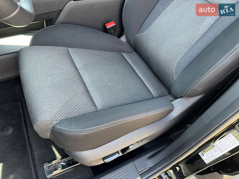 Позашляховик / Кросовер Nissan Rogue 2024 в Києві