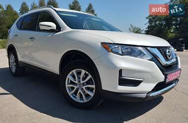 Внедорожник / Кроссовер Nissan Rogue 2018 в Львове