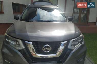 Внедорожник / Кроссовер Nissan Rogue 2017 в Львове