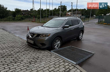 Внедорожник / Кроссовер Nissan Rogue 2016 в Богодухове