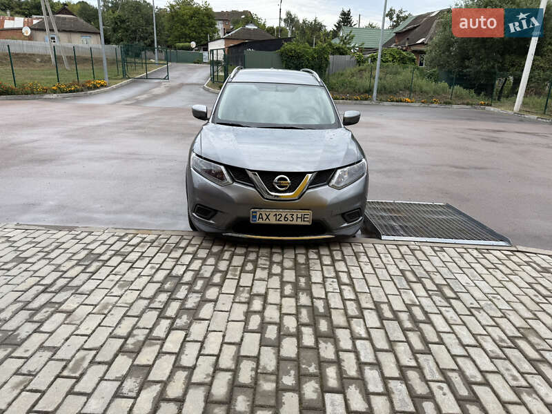 Позашляховик / Кросовер Nissan Rogue 2016 в Харкові