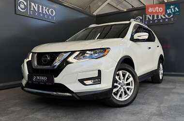 Внедорожник / Кроссовер Nissan Rogue 2018 в Киеве