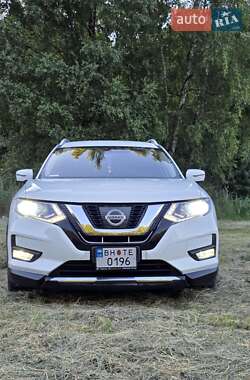 Внедорожник / Кроссовер Nissan Rogue 2017 в Одессе