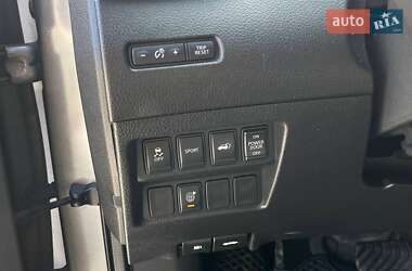 Внедорожник / Кроссовер Nissan Rogue 2014 в 