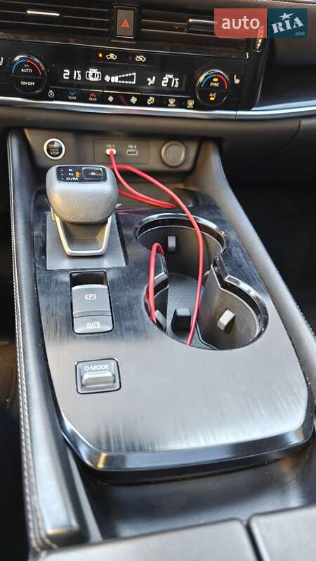 Позашляховик / Кросовер Nissan Rogue 2022 в Києві