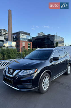 Позашляховик / Кросовер Nissan Rogue 2017 в Києві