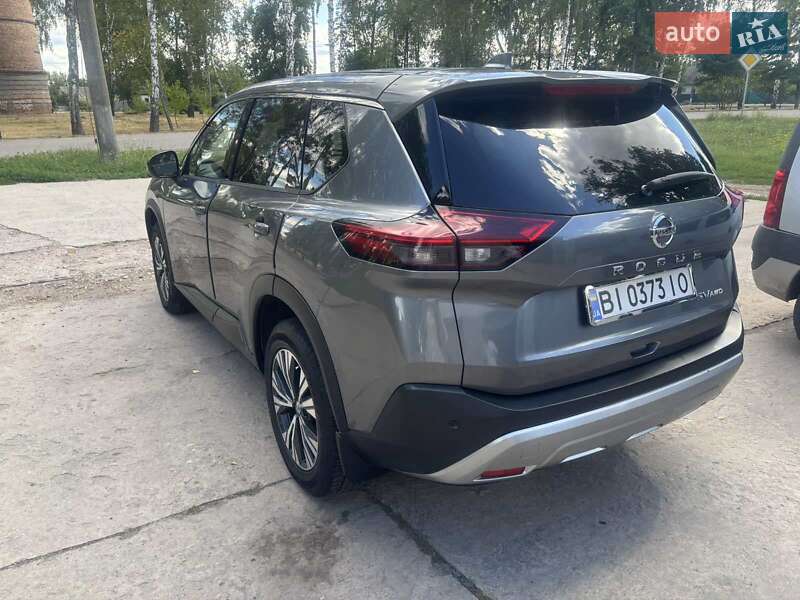 Внедорожник / Кроссовер Nissan Rogue 2021 в Лебедине