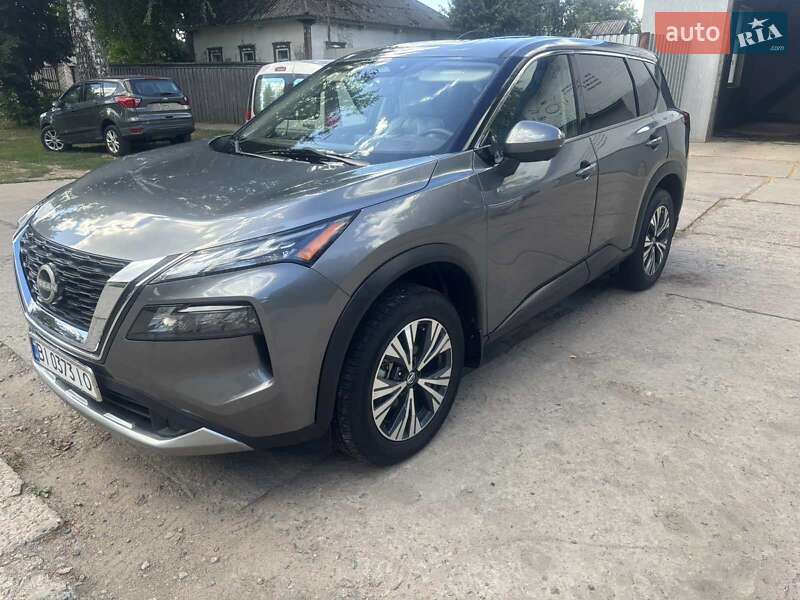 Внедорожник / Кроссовер Nissan Rogue 2021 в Лебедине