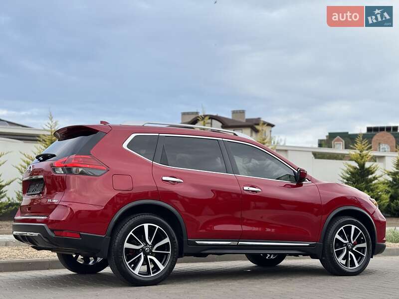 Внедорожник / Кроссовер Nissan Rogue 2017 в Одессе