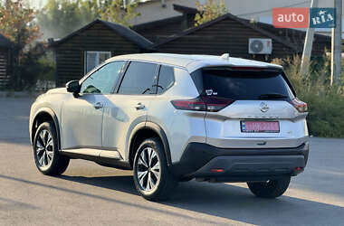 Позашляховик / Кросовер Nissan Rogue 2021 в 