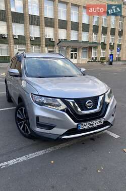 Позашляховик / Кросовер Nissan Rogue 2016 в Миколаєві
