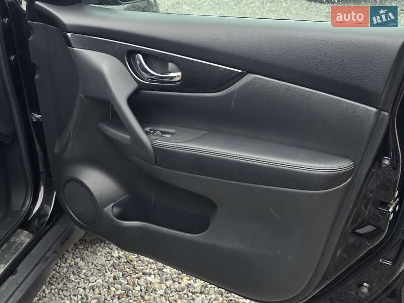 Позашляховик / Кросовер Nissan Rogue 2016 в Тернополі фото 16 Позашляховик / Кросовер Nissan Rogue 2016 в Тернополі